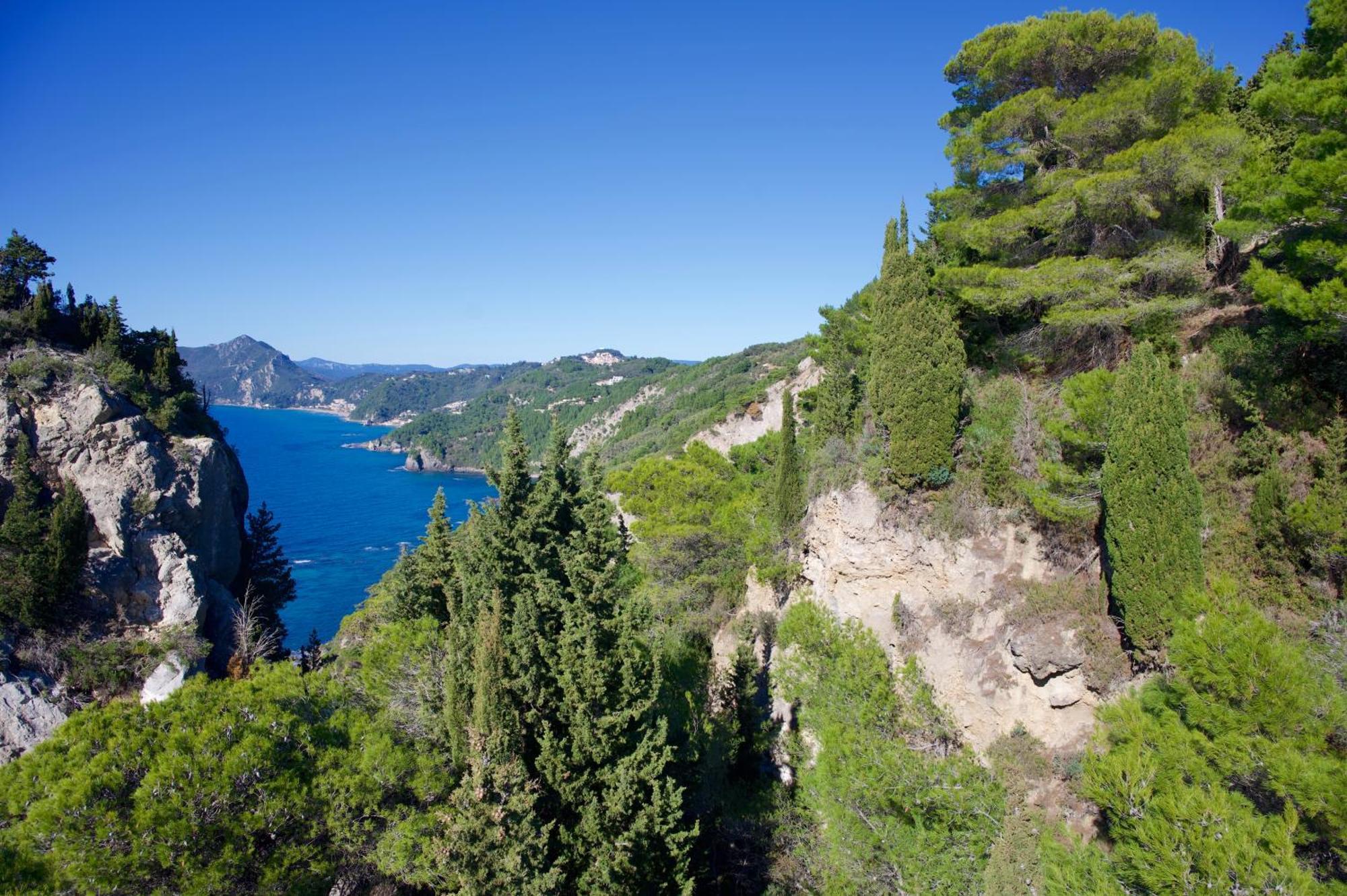 A Village Estate Villa Kouramades