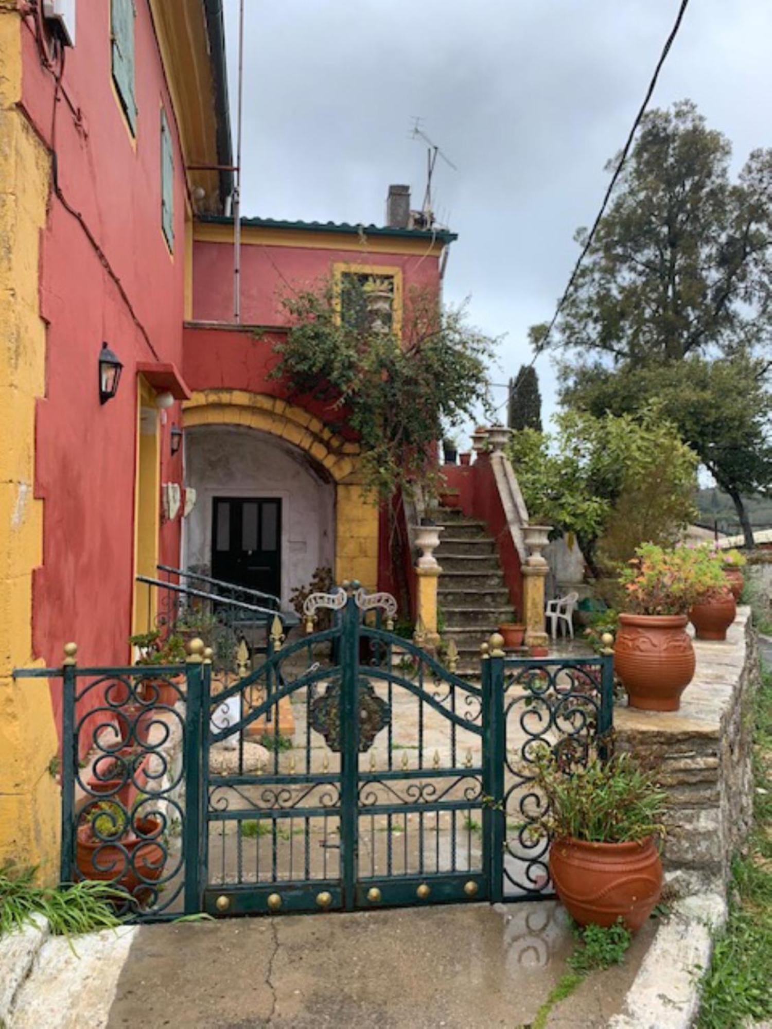 Vilă A Village Estate